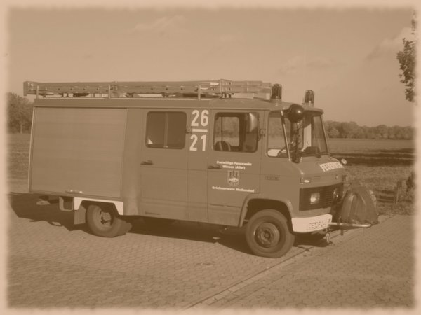 Löschgruppenfahrzeug LF 8 a.D.