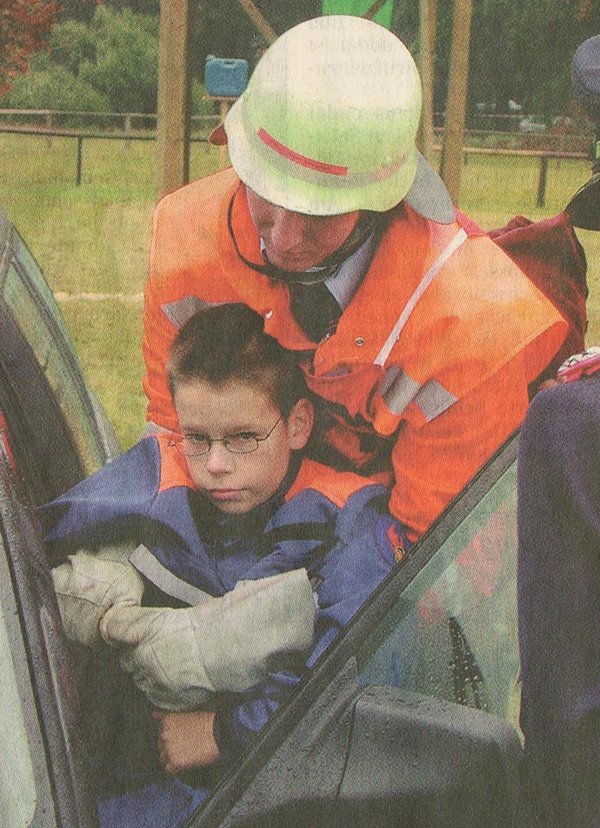 Die Jugendfeuerwehr unterstützt bei den Wettkämpfen